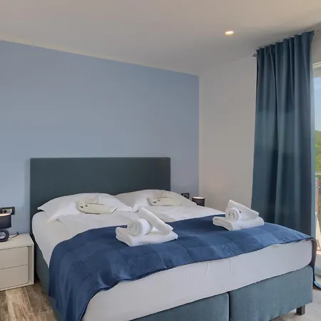 וילה Maru By Briskva