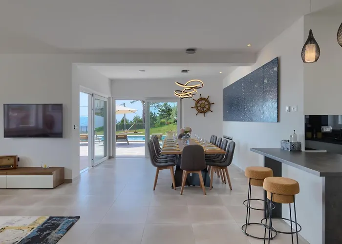 Maru By Briskva Vilă